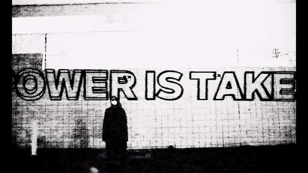 Moby el video de Power Is Taken