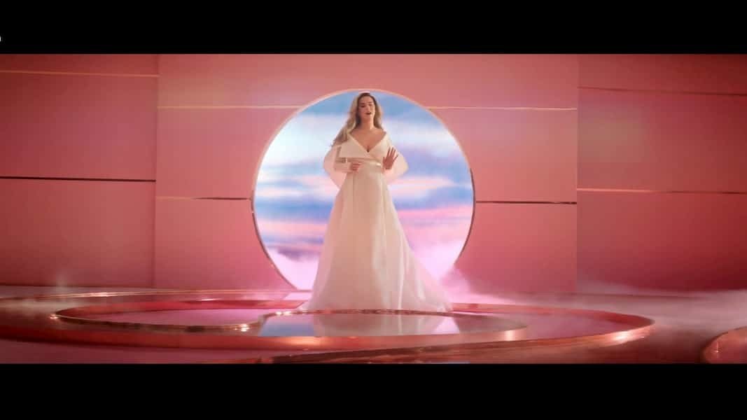 Katy Perry lanza el video de Never Worn White