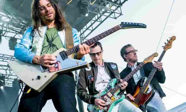 Weezer en vivo en 2016
