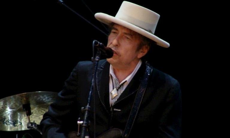 Bob Dylan I Contain Multitudes