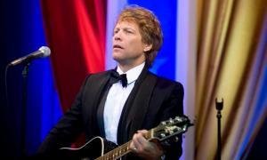 Bon Jovi toca en directo