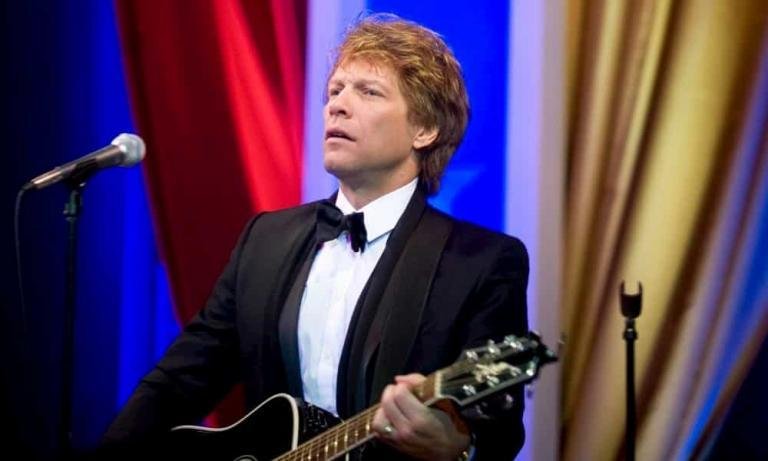 Bon Jovi toca en directo