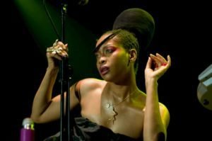 Erykah Badu en vivo en 2020