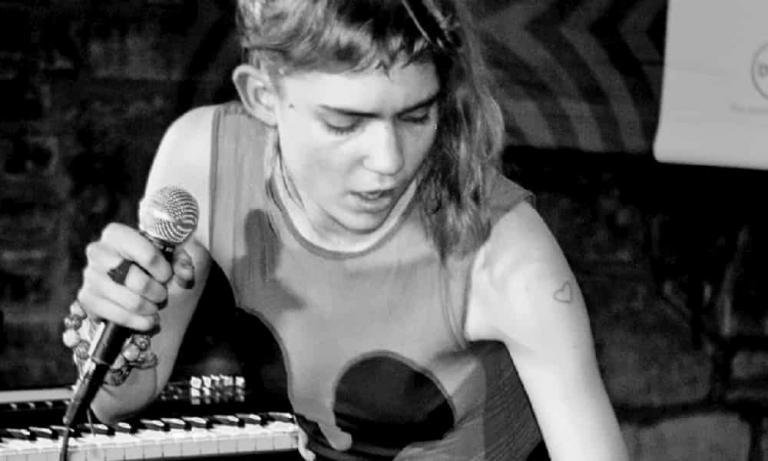 Grimes en 2012