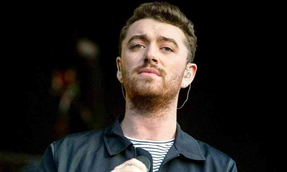 Sam Smith canta en 2015