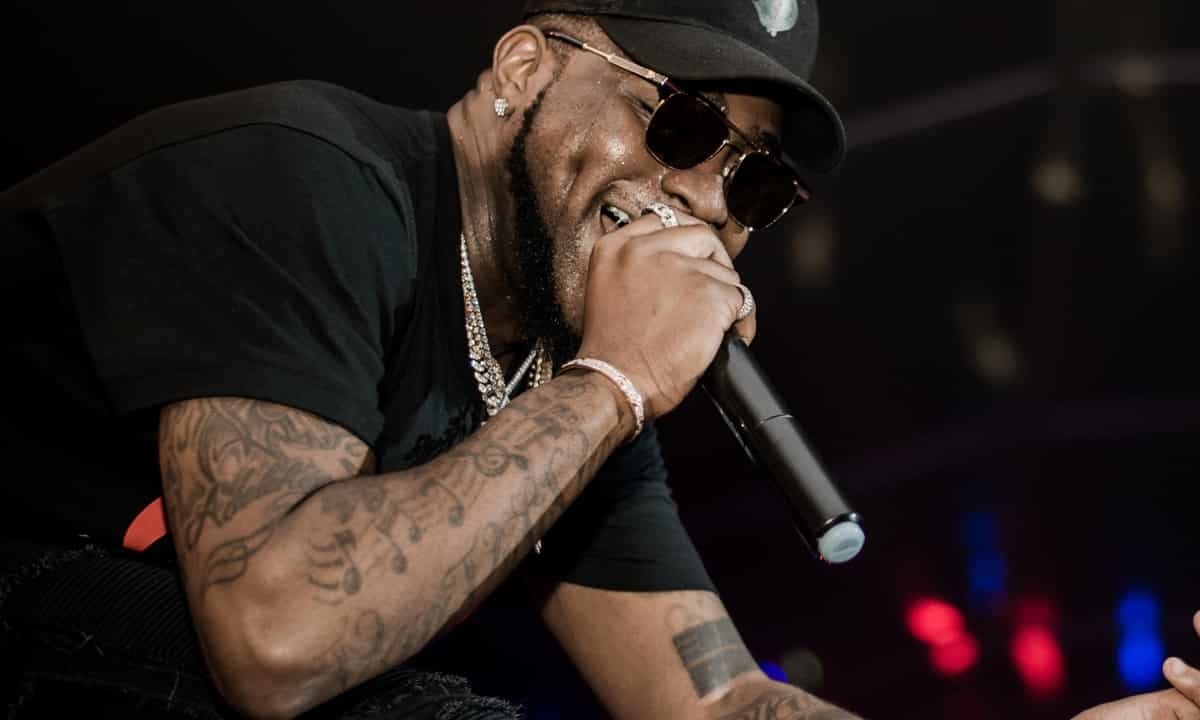 Davido en concierto en 2019