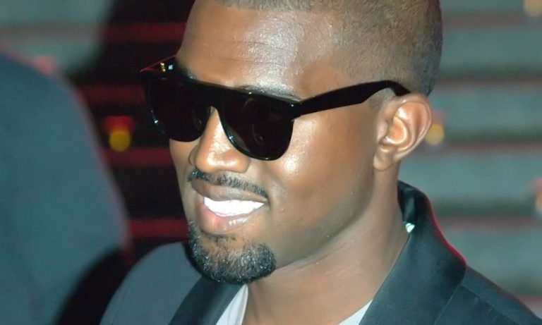 Kanye West en 2009 gafas