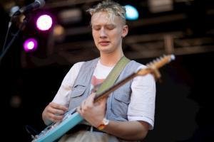 Yellow Days guitarra live