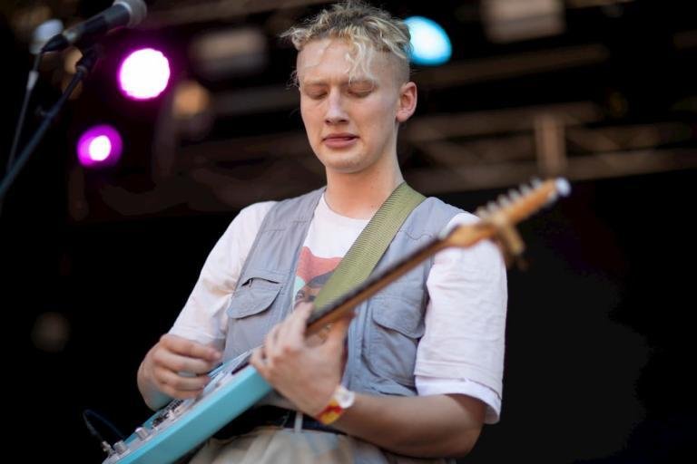 Yellow Days guitarra live