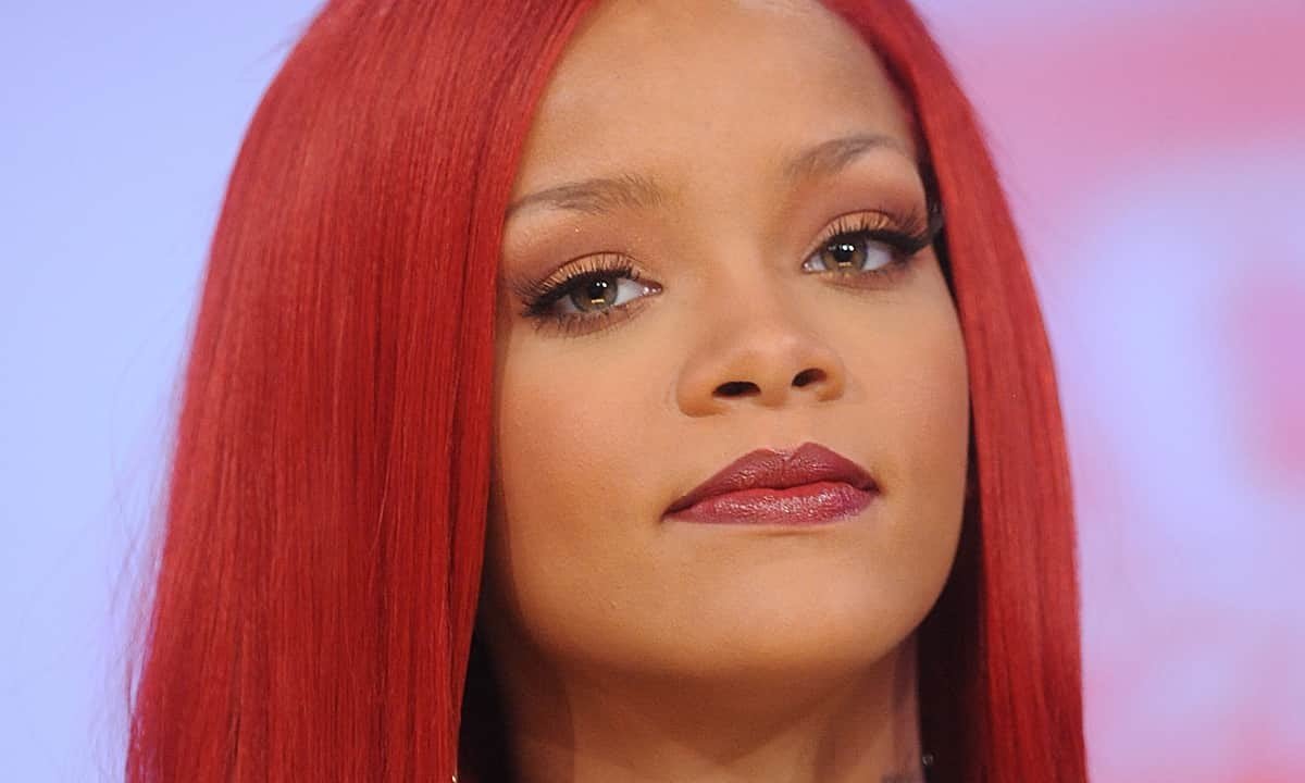 rostro de Rihanna