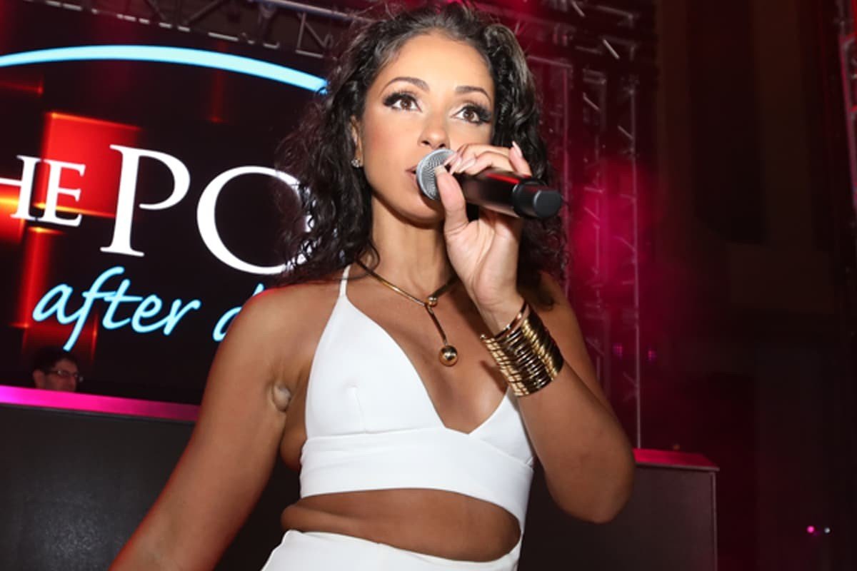 Mya regresa con Space and Time